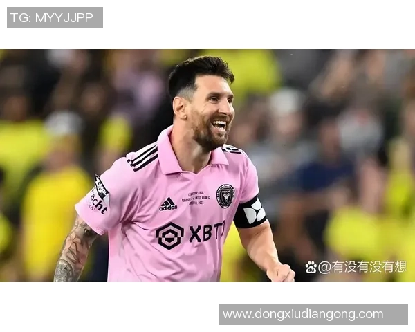 足球巨星耀眼瞬间闪耀全场 足球巨星耀眼瞬间闪耀全场