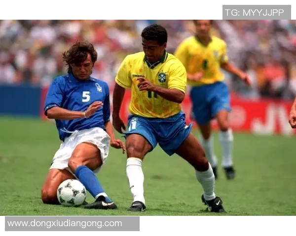 左撇子足球巨星：盘点足坛那些独具天赋的左脚球员与他们的传奇时刻