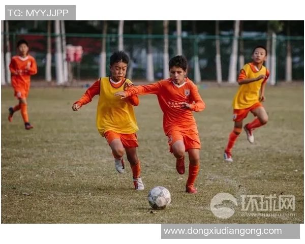 足球球星亲自揭秘职业生涯背后的训练故事与成长心路 足球球星亲自揭秘职业生涯背后的训练故事与成长心路